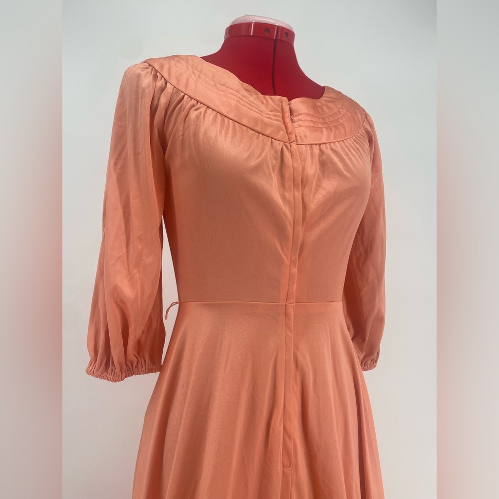 1970s Coral Nylon Hostess Dress House Coat / Maxi Length Lounging Gown - Picture 6 of 16